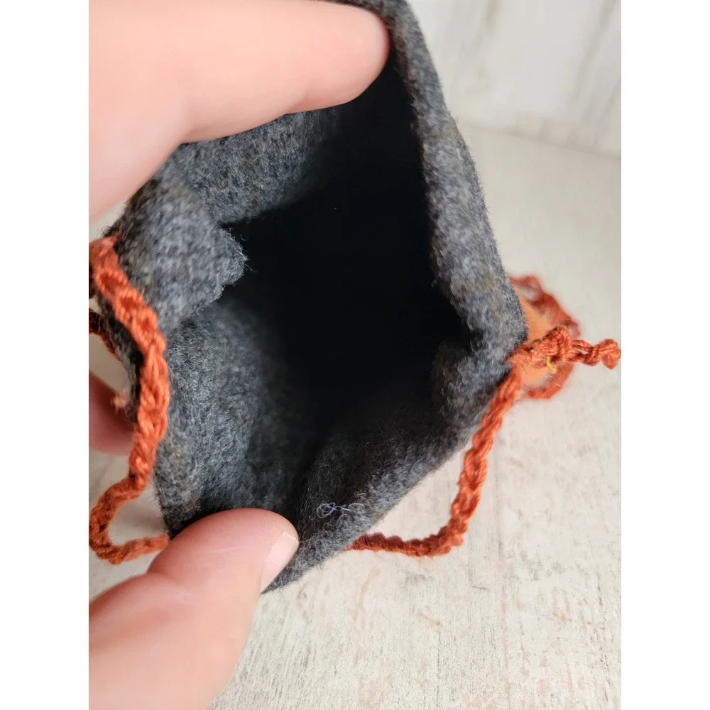 vintage Primitive folk art mini pumpkin pouch Halloween felt jack O'Lantern home